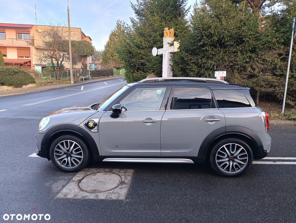MINI Countryman Cooper SE ALL4 John Cooper Works Trim - 35