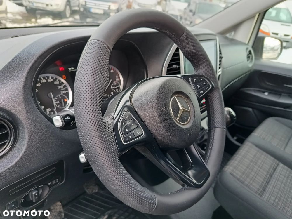 Mercedes-Benz VITO 1.6 diesel 111 CDI, WERSJA LONG L2H1! PRZEBIEG TYLKO 154000!! BOGATE WYPOSAŻENIE, STAN SUPER, 2015 rok, BEZ WKŁADU FINANSOWEGO! - 37