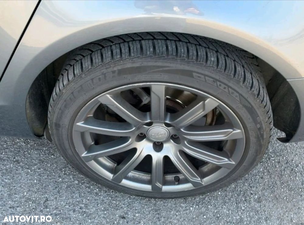 Audi A4 2.0 TDI DPF multitronic Attraction - 21