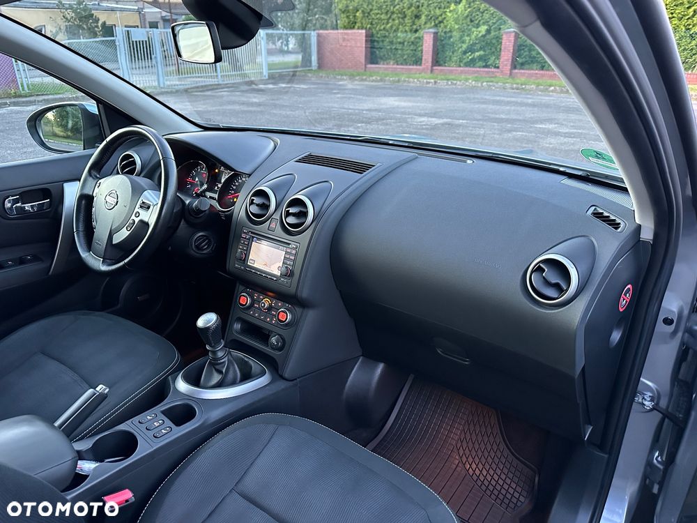 Nissan Qashqai 2.0 Tekna Premium - 23