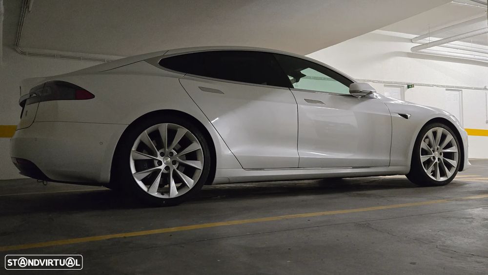 Tesla Model S 100 kWh Long Range AWD — fotografia 19