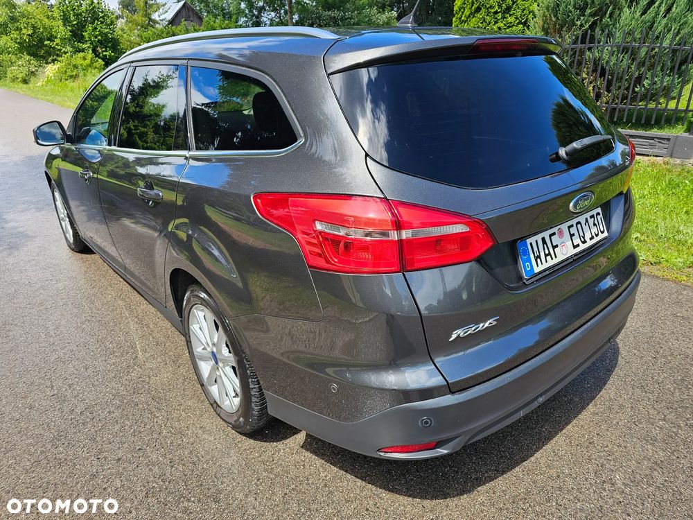 Ford Focus - 30