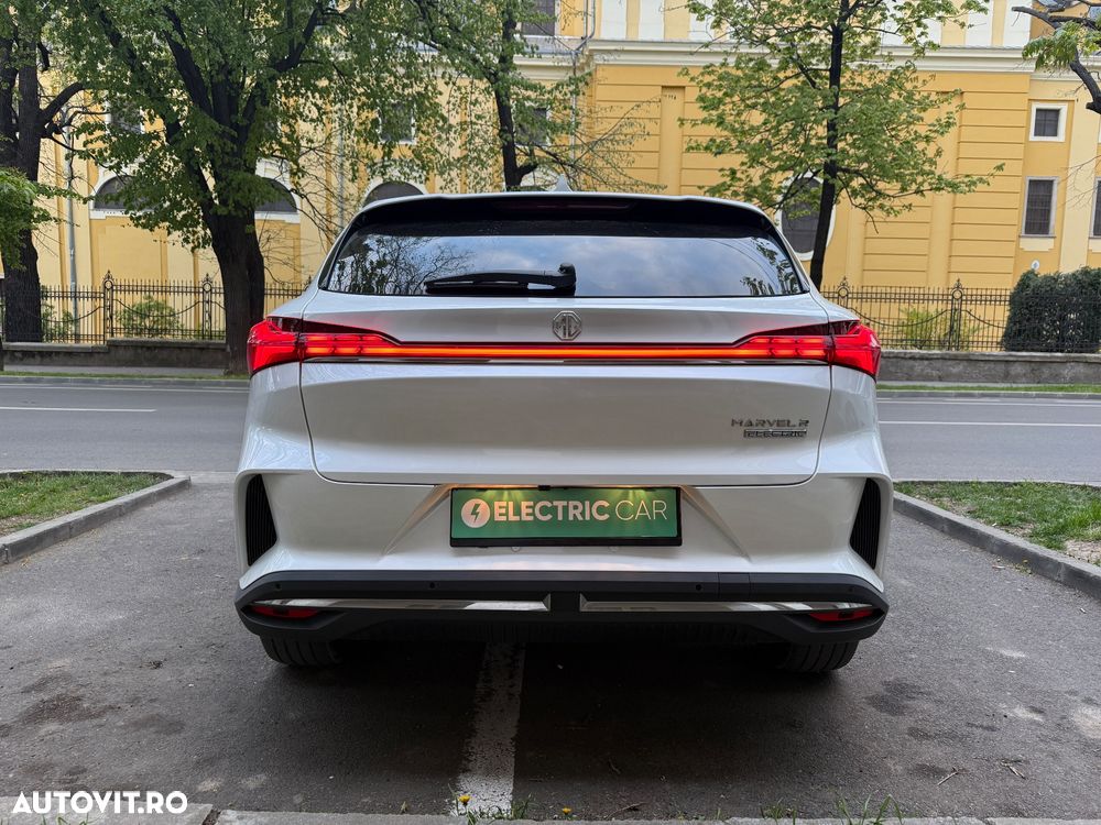 MG Marvel R Luxury - 6