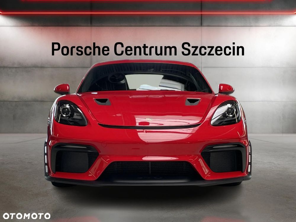 Porsche 718 Cayman GT4 RS - 8