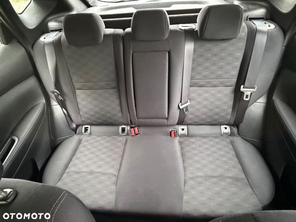 Nissan Qashqai 1.6 DIG-T N-Connecta - 20