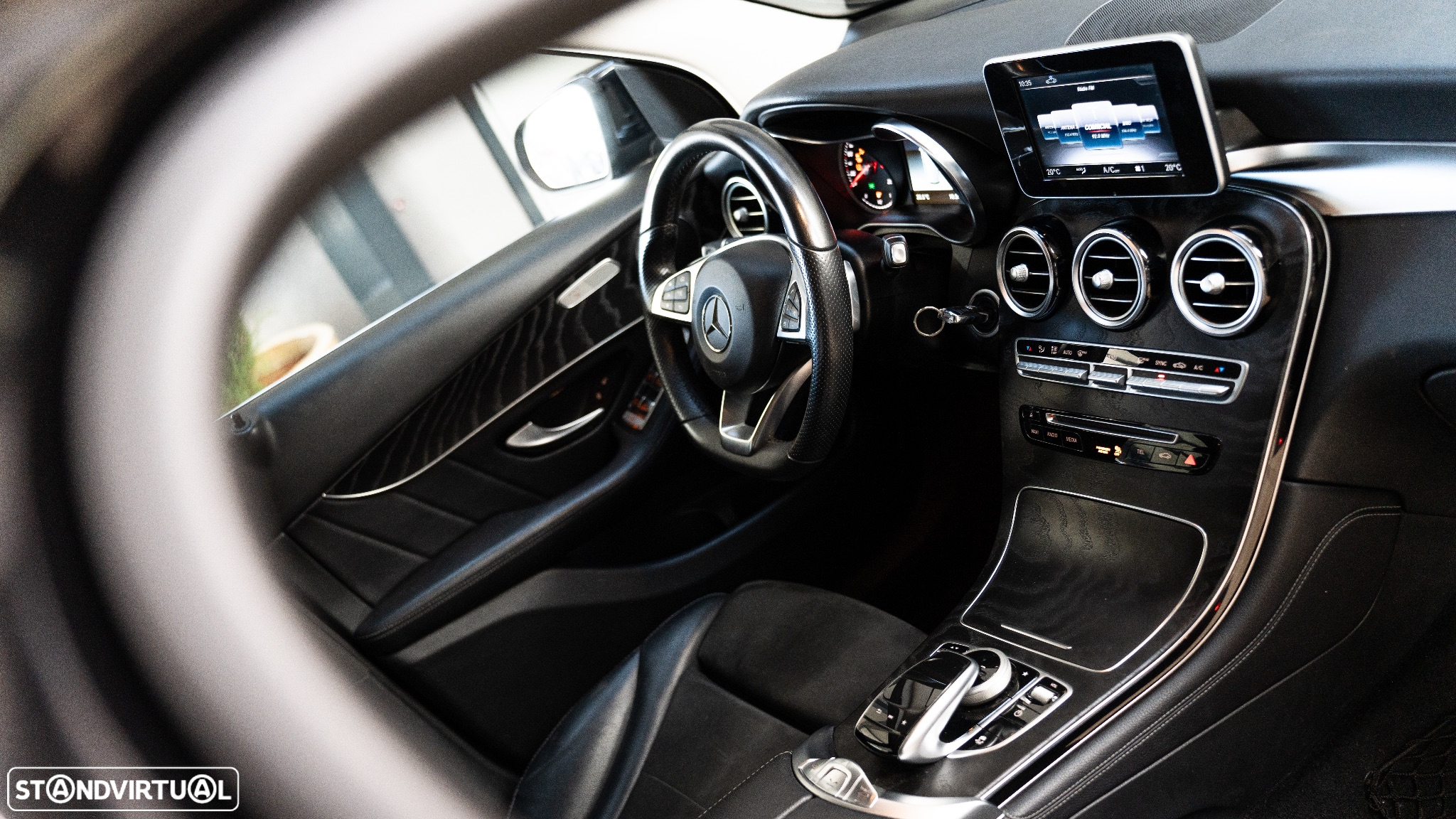 Mercedes-Benz GLC 350 d 4Matic 9G-TRONIC AMG Line - 56