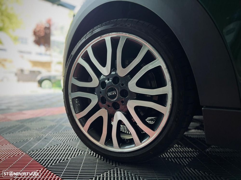 MINI 5 Portas Cooper SD Aut. - 17