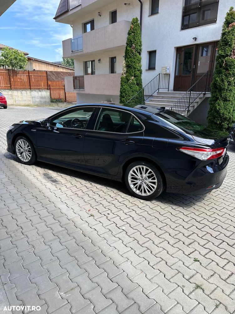 Toyota Camry 2.5 Dynamic - 9