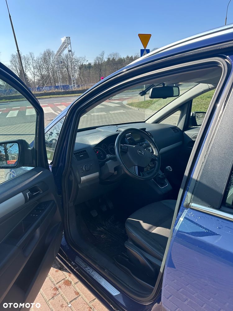 Opel Zafira 1.7 CDTI - 12
