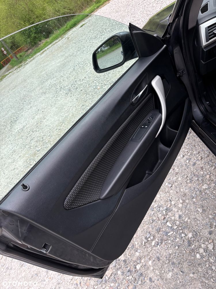 BMW Seria 1 116d DPF - 12