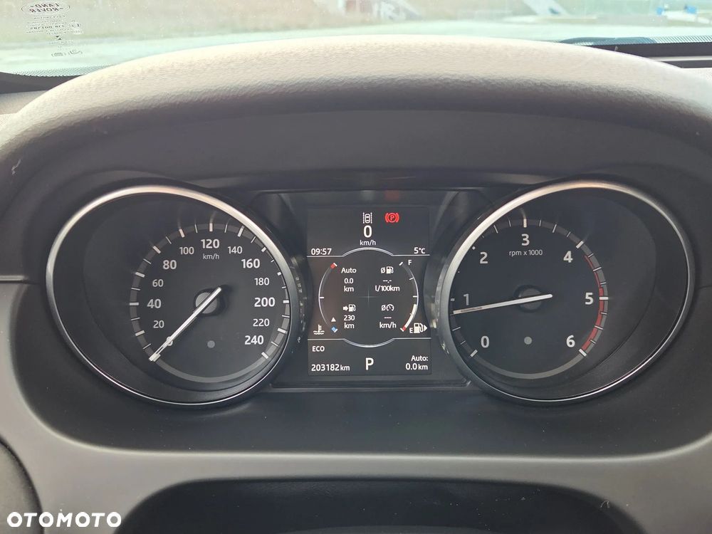 Land Rover Discovery Sport 2.0 TD4 HSE Luxury - 10