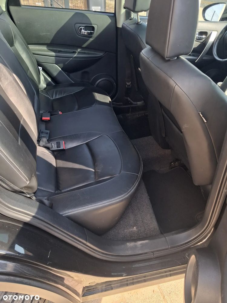 Nissan Qashqai 2.0 lounge - 9