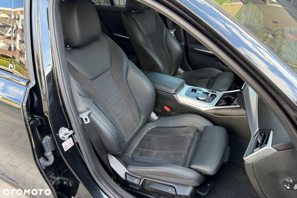 BMW Seria 3 320d M Sport - 15