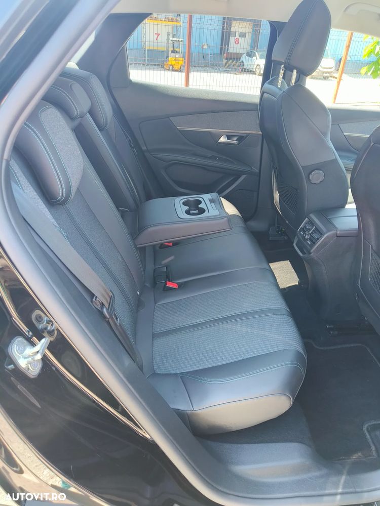 Peugeot 3008 PureTech 130 Stop & Start GPF EAT8 Allure - 6