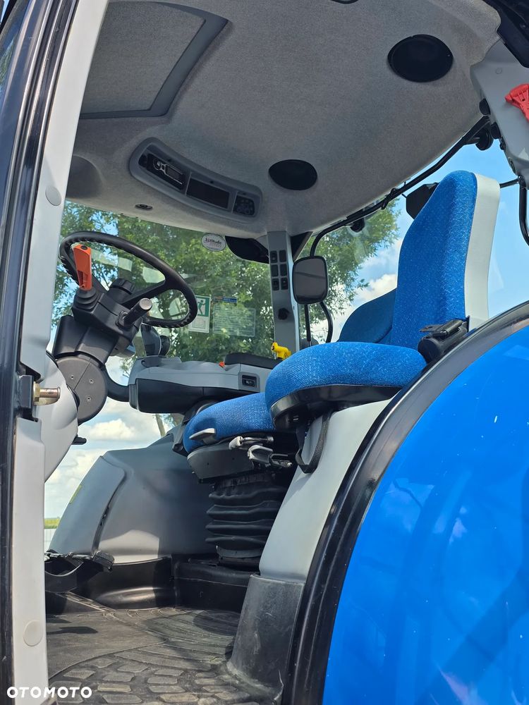 New Holland T7030 PC 2011R - 12