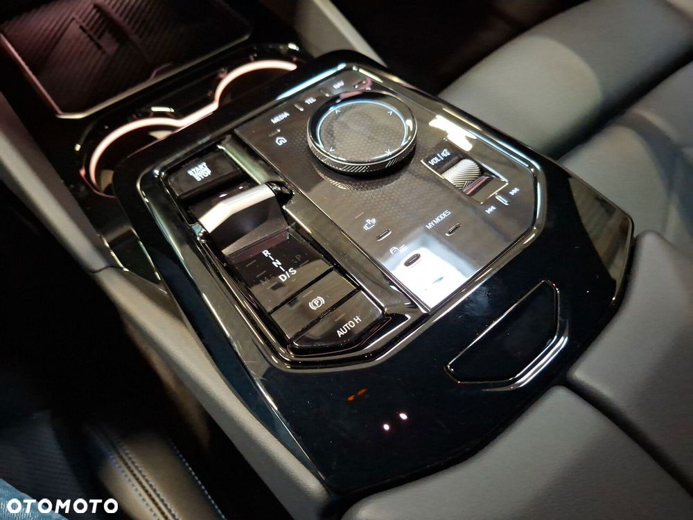 BMW Seria 5 - 17