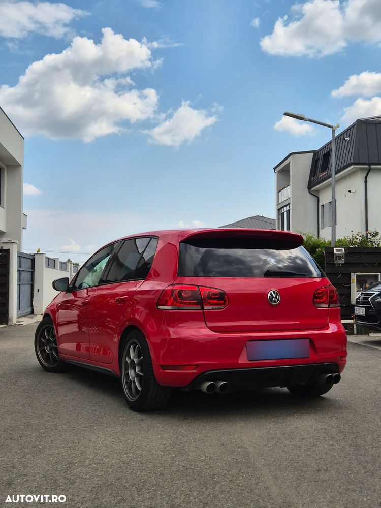 Volkswagen Golf - 5