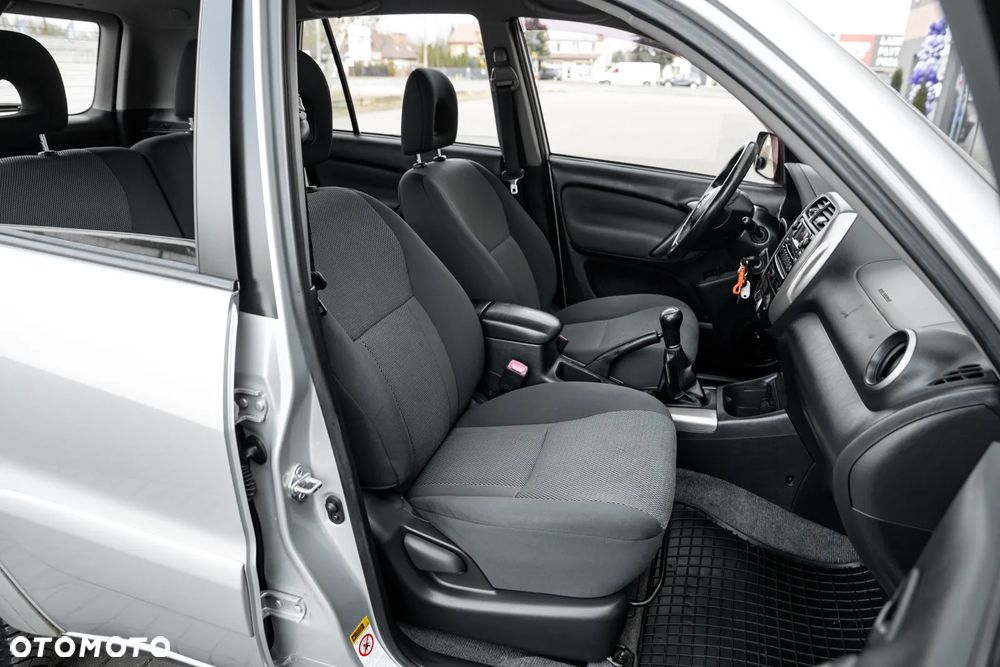 Toyota RAV4 4x4 Executive - 27