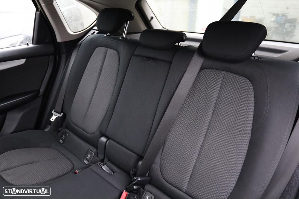BMW 225xe Active Tourer Line Luxury - 19
