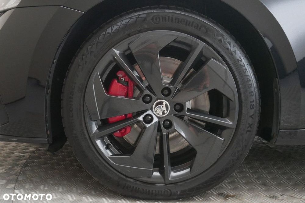 Skoda Octavia 2.0 TSI RS DSG - 14