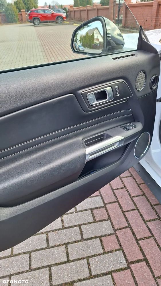 Ford Mustang 5.0 V8 GT - 8