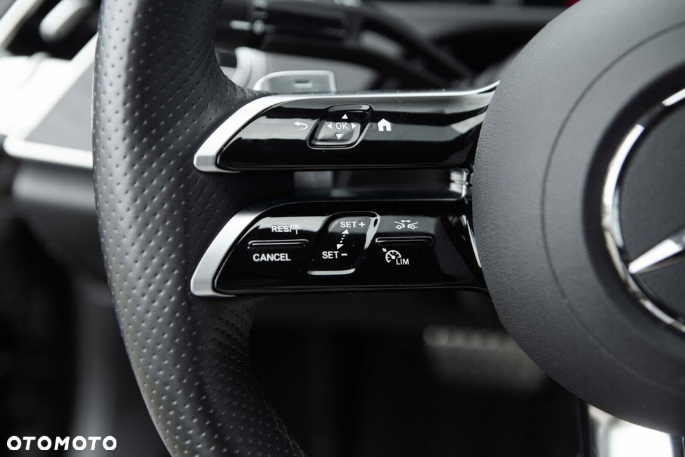 Mercedes-Benz Klasa E 220 d mHEV 4-Matic AMG 9G-Tronic - 22