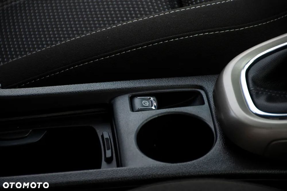 Opel Astra 1.4 Turbo Edition - 21