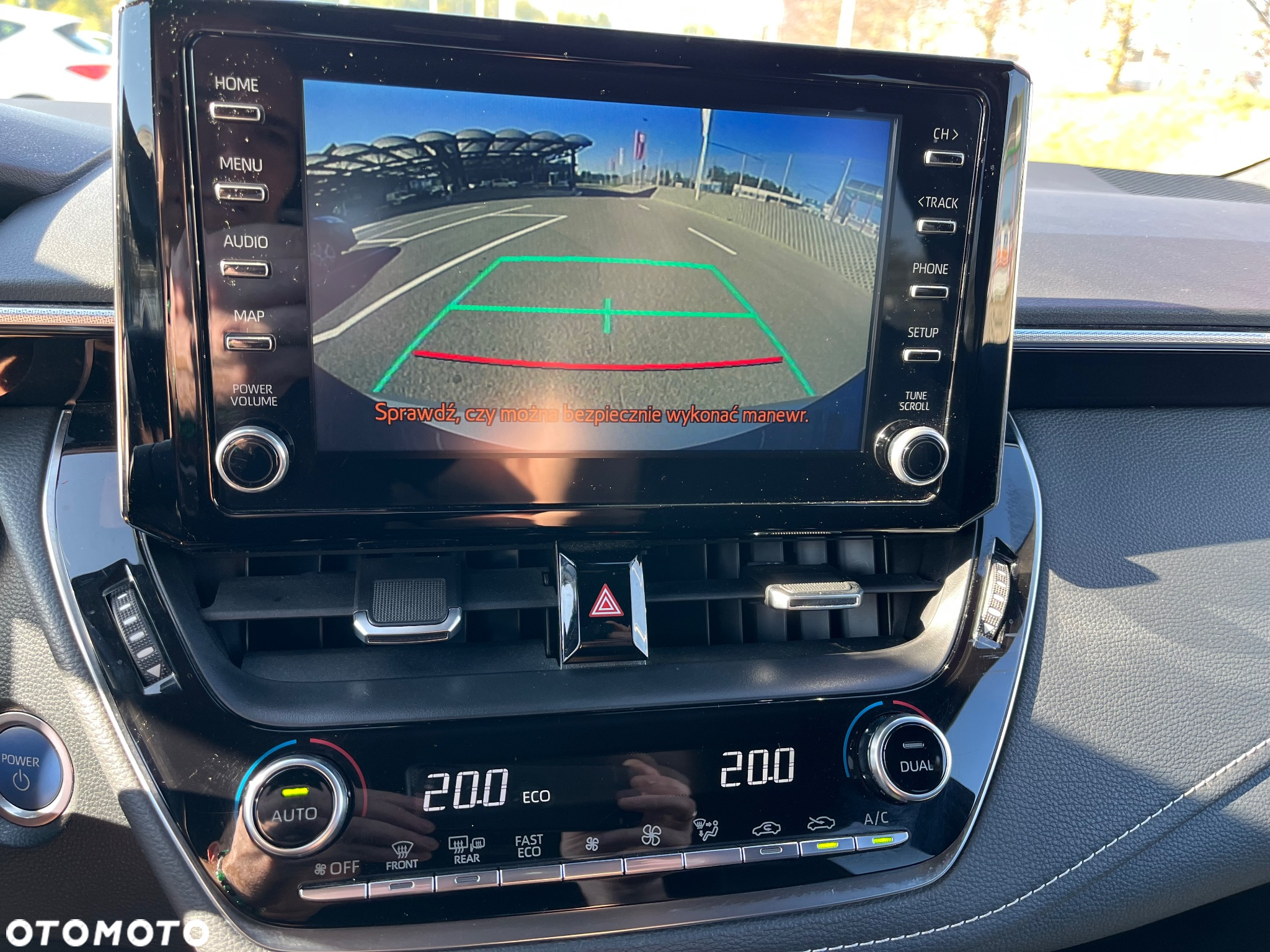 Toyota Corolla 2.0 Hybrid Comfort - 39