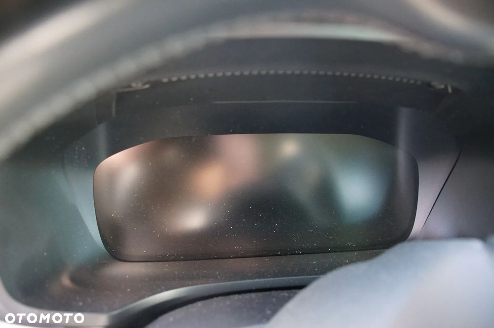 Auto na części - Volvo V60 II 2.0 D3 150 KM D4204T16 TG-81SC 711 2019R Silnik Skrzynia Drzwi Klapa Zderzak Lampa Lusterko Szyba Szyberdach Panorama Deska Kokpit Sterownik Moduł Czujnik Licznik Wyświetlacz Kierownica - 13