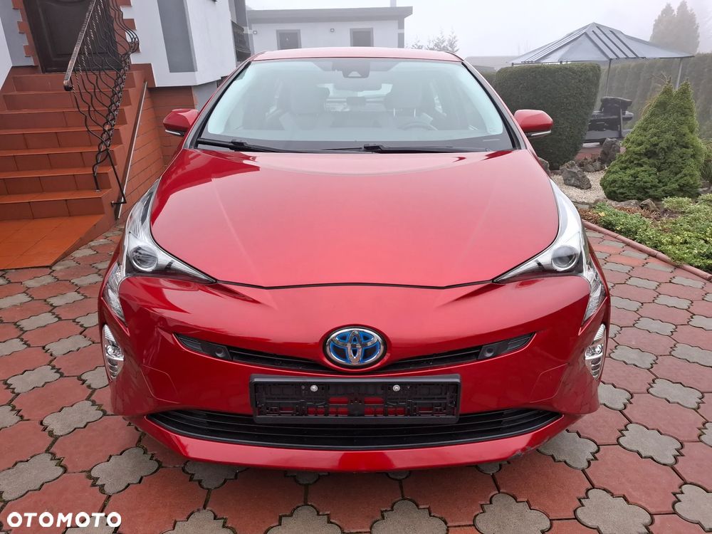 Toyota Prius Hybrid Executive - 3