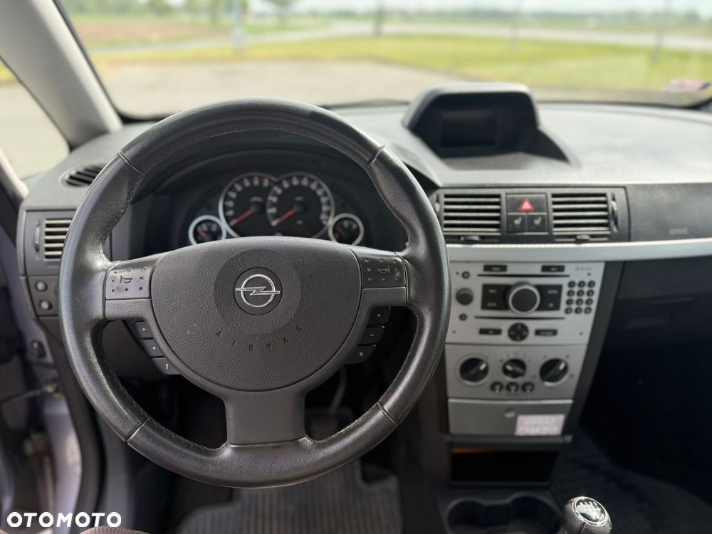 Opel Meriva 1.8 Cosmo - 10