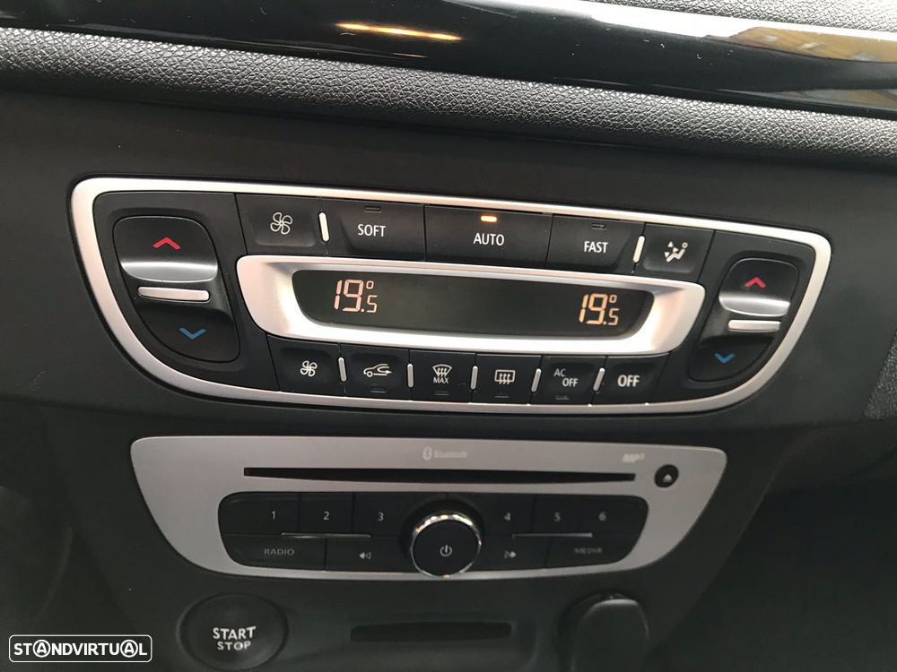 Renault Mégane ENERGY dCi 110 Start & Stop Bose Edition - 20