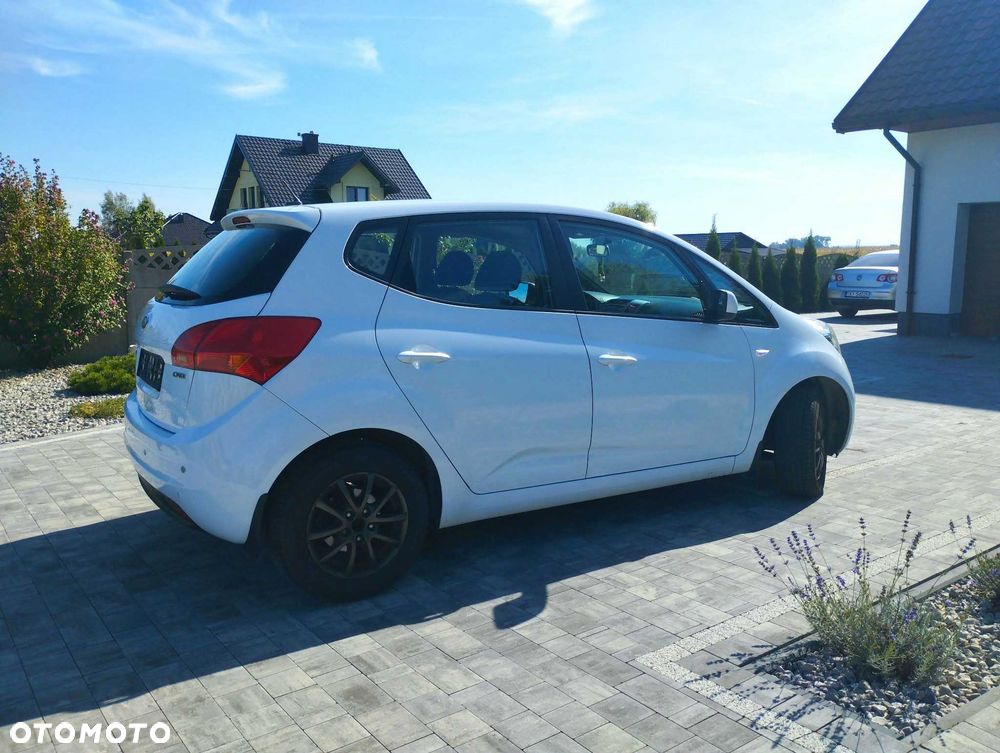 Kia Venga - 2