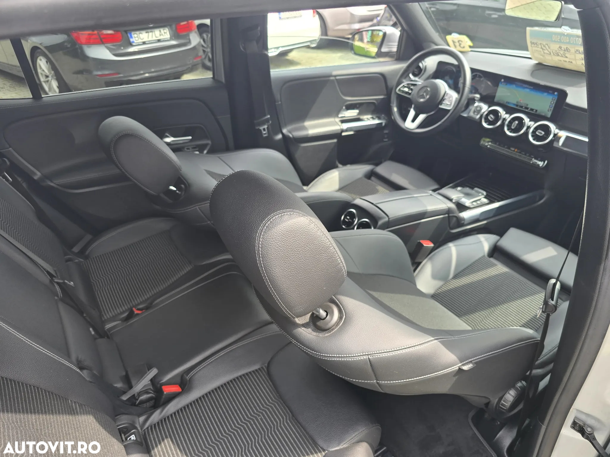 Mercedes-Benz GLB 200 d 8G-DCT Progressive - 12
