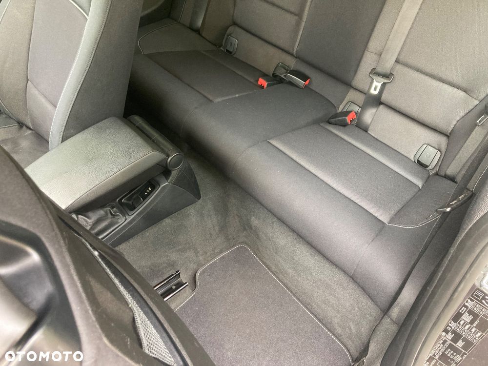 BMW Seria 1 118i - 9