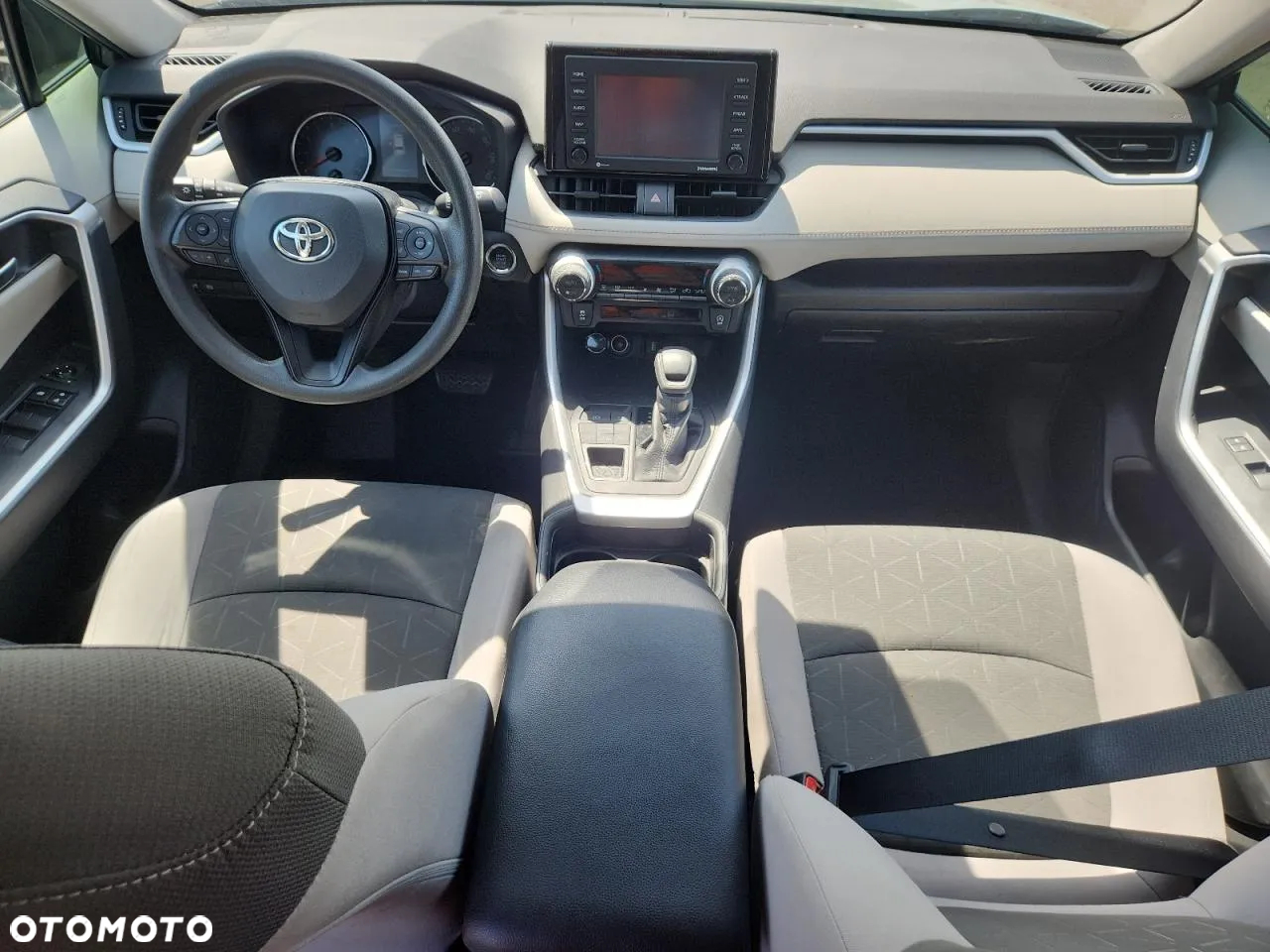 Toyota RAV4 - 7