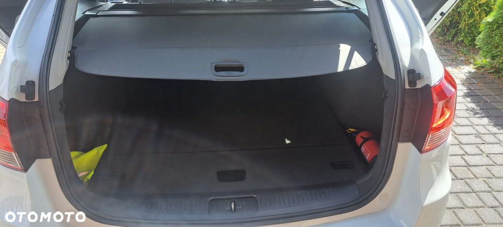 Chevrolet Cruze Station Wagon 1.6 LS+ - 27