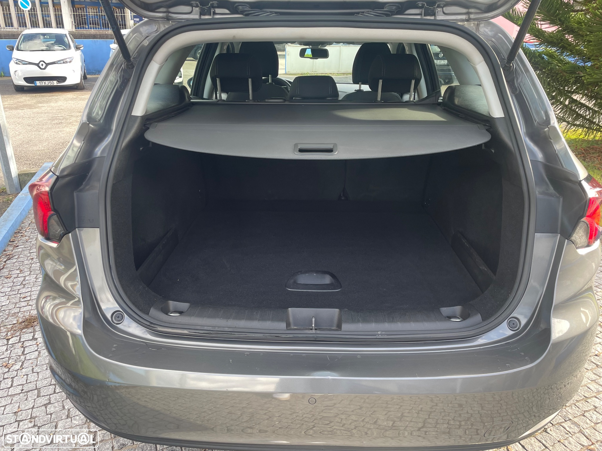 Fiat Tipo Station Wagon 1.3 M-Jet Lounge - 9
