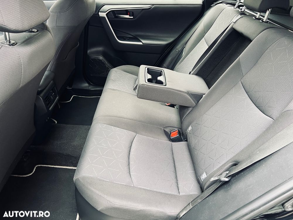 Toyota RAV4 - 17