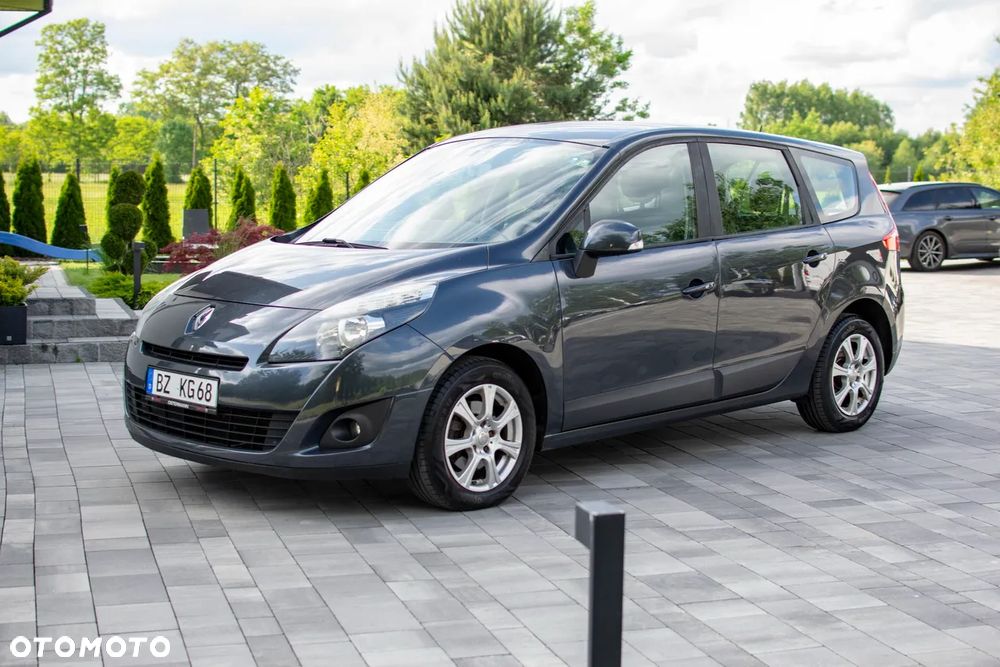 Renault Grand Scenic 1.6 16V 110 Dynamique - 27