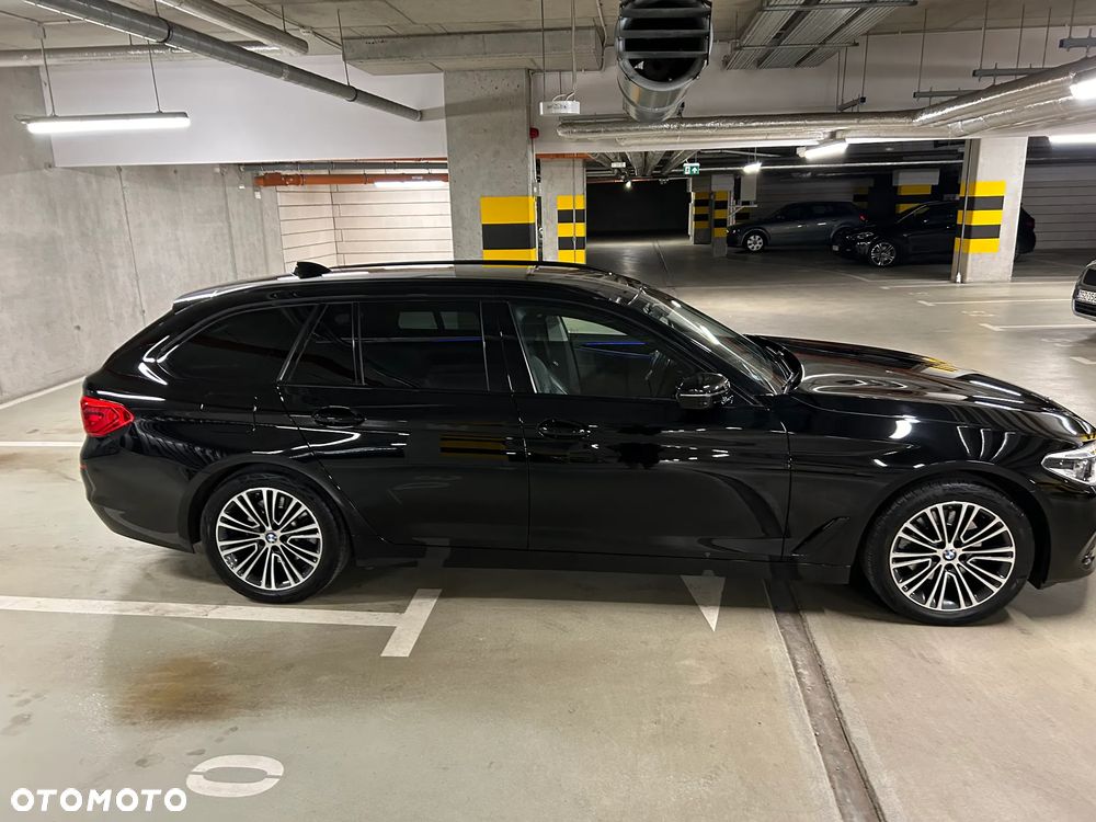 BMW Seria 5 520d xDrive Sport Line sport - 12