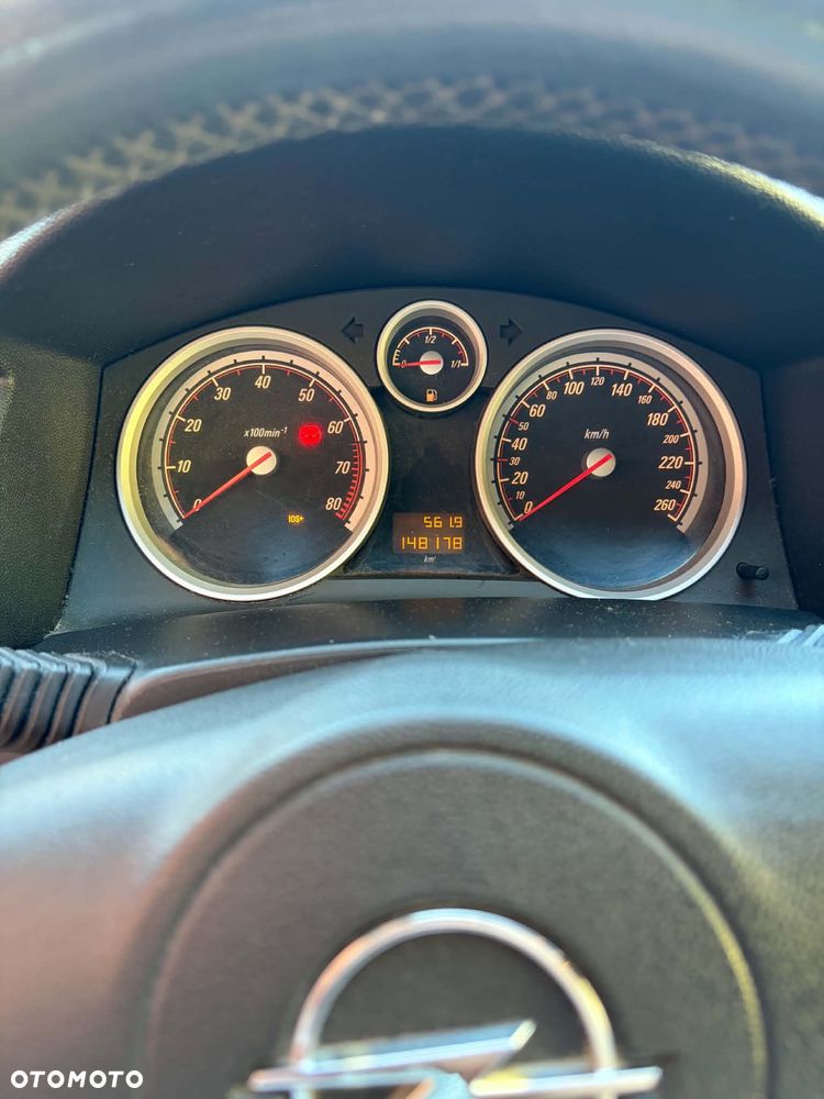 Opel Astra - 16