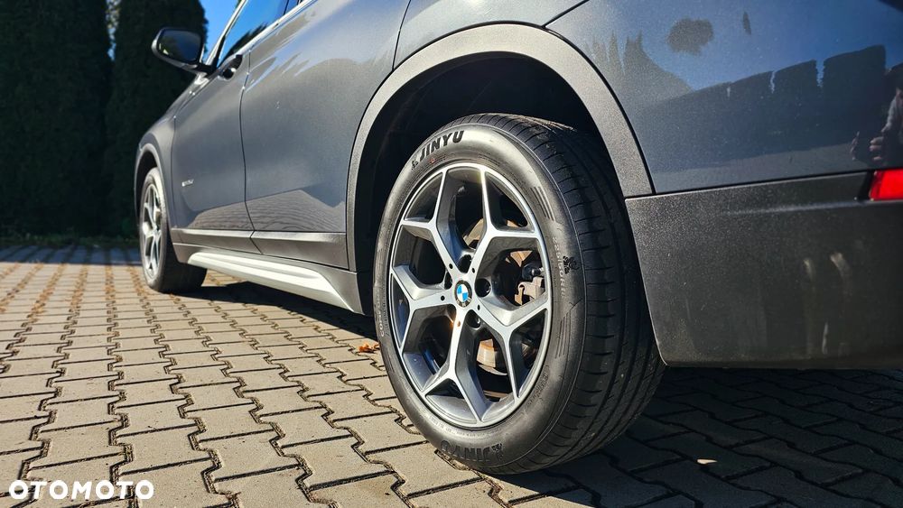 BMW X1 xDrive25d xLine - 37
