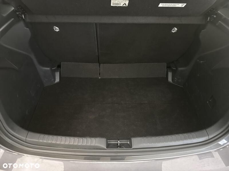 Toyota Yaris Hybrid 1.5 Comfort - 22