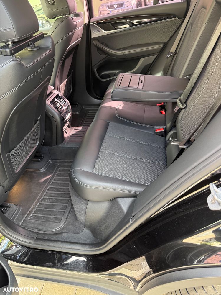 BMW X3 xDrive20d AT xLine - 12