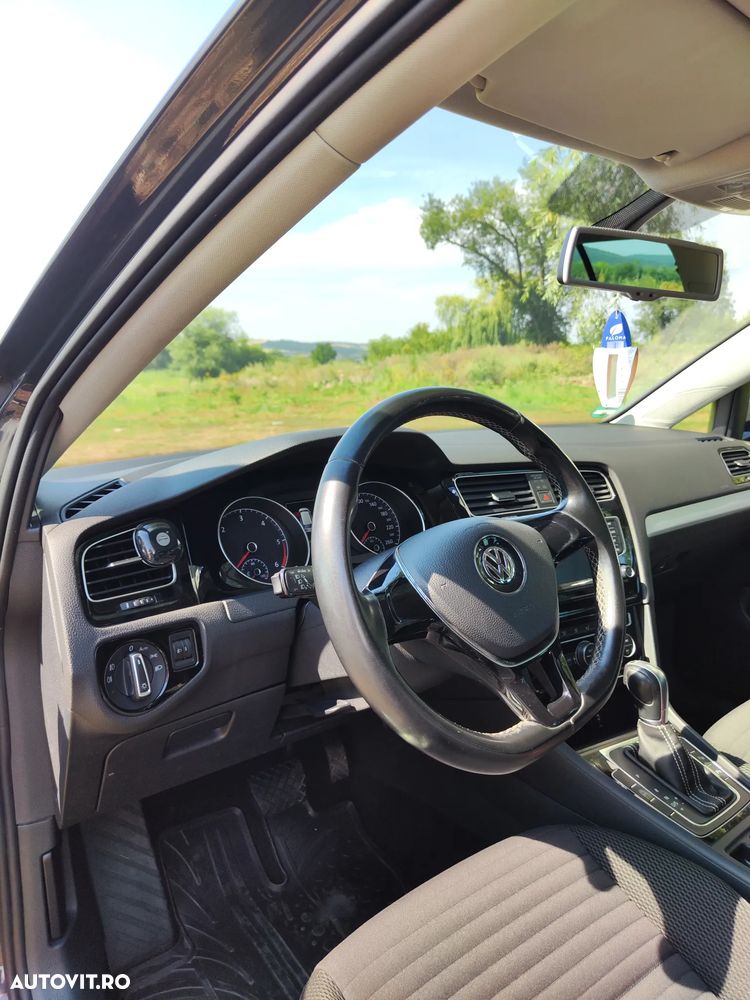 Volkswagen Golf 1.6 TDI DPF DSG Comfortline - 23