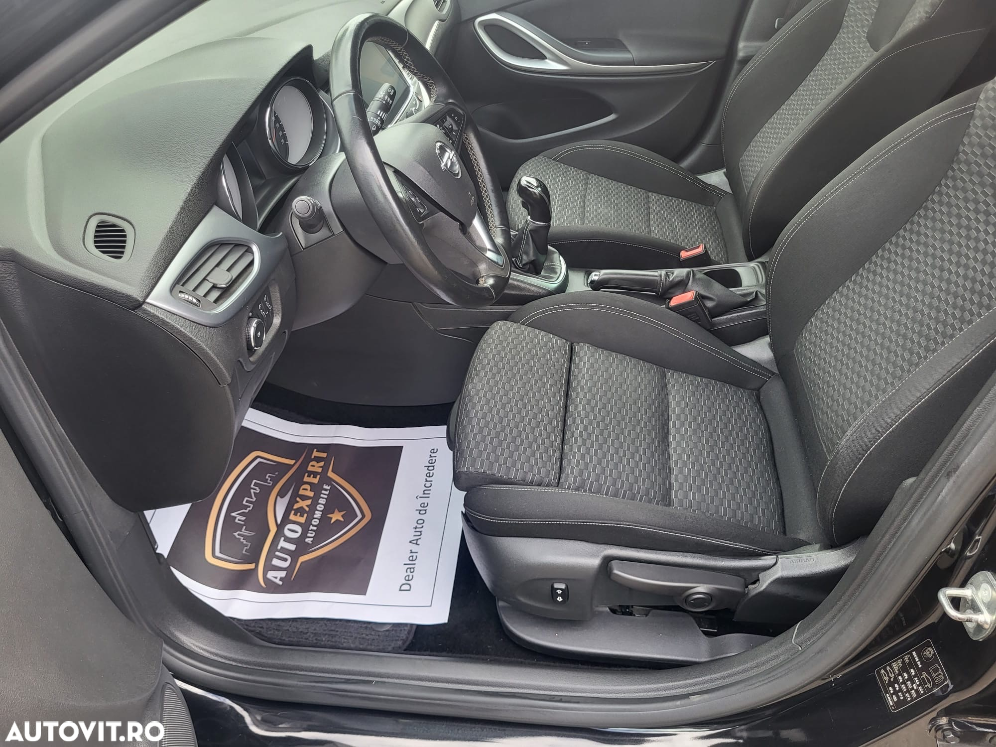 Opel Astra 1.6 CDTI DPF ecoFLEX Start/Stop Exklusiv - 10