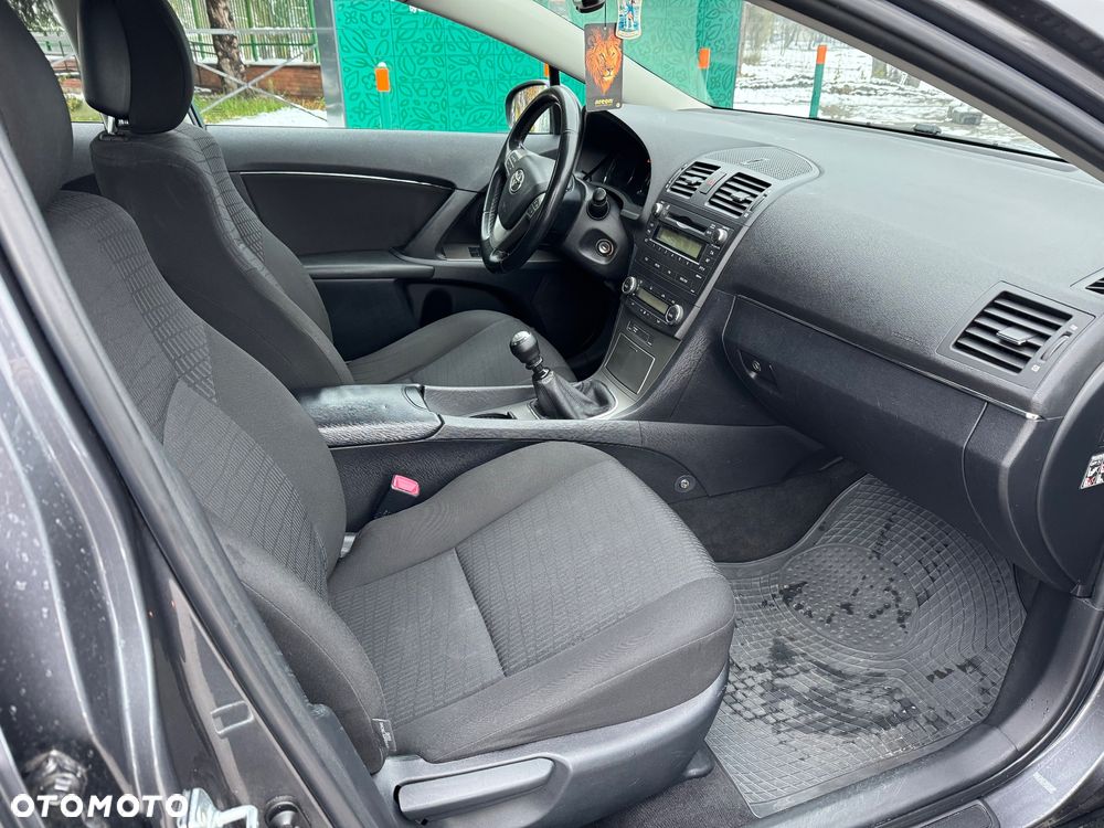 Toyota Avensis 1.8 Sol EU5 - 10