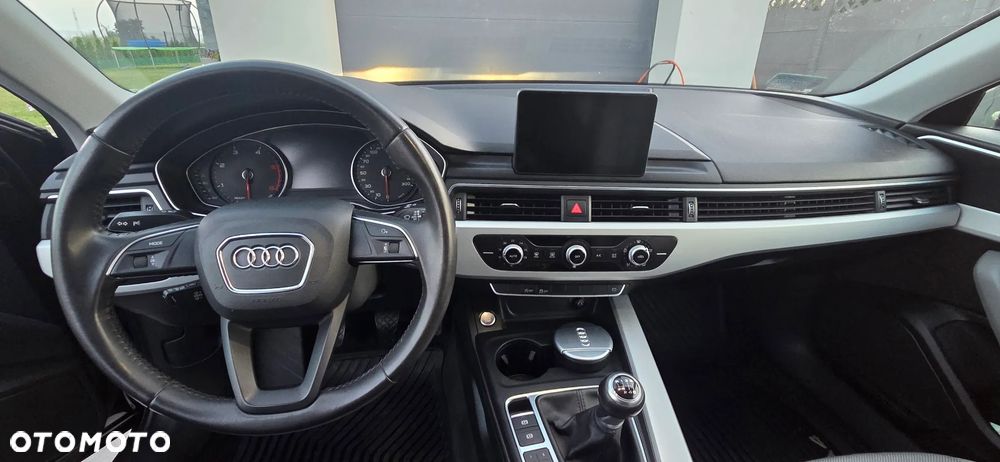 Audi A4 Avant 2.0 TDI - 12