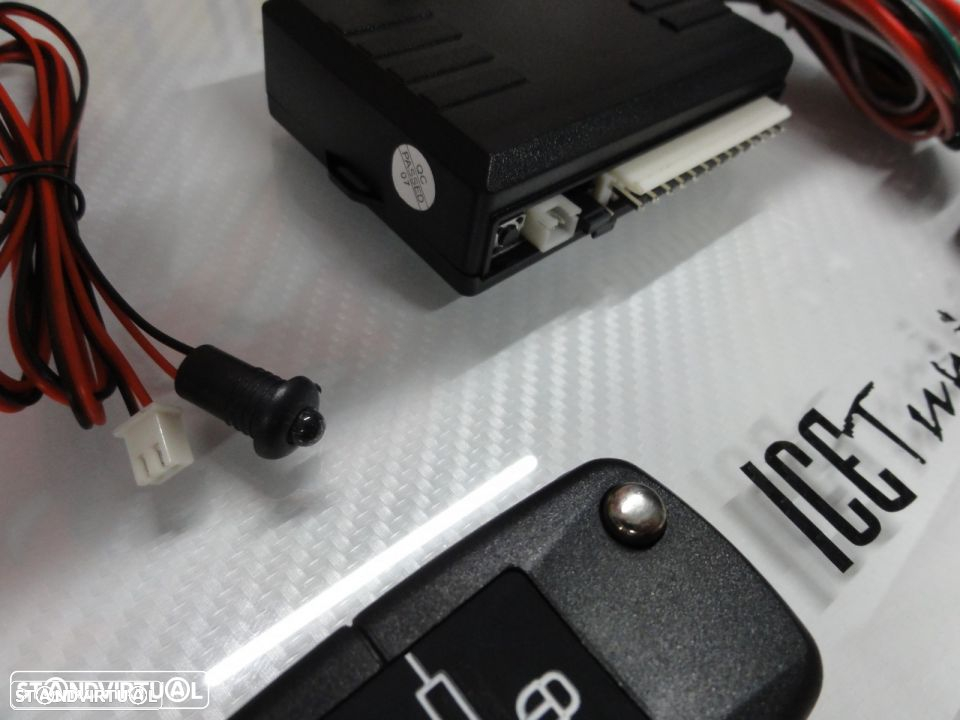 Kit fecho central universal + 2 comandos com chave retrátil tipo Audi / VW (compatível com fecho central original do veículo) - 5